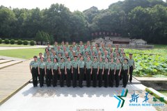 跟我一起，向党看齐——解放军理工大学青年政